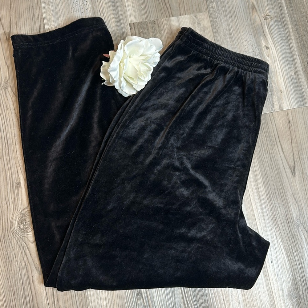 EUC Requirements Black Velvet/Velour Elastic Waist Pants, Large